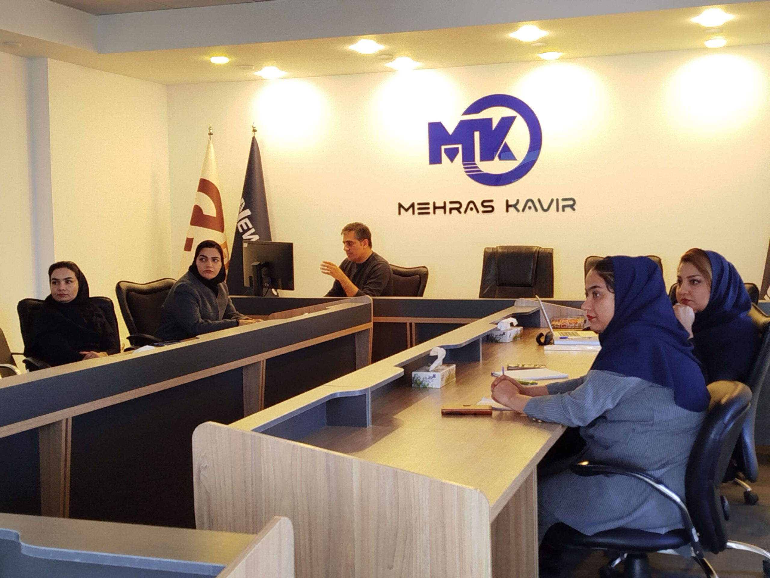 دوره آموزشی نرمافزار مدیریت وظیفه میزیتو